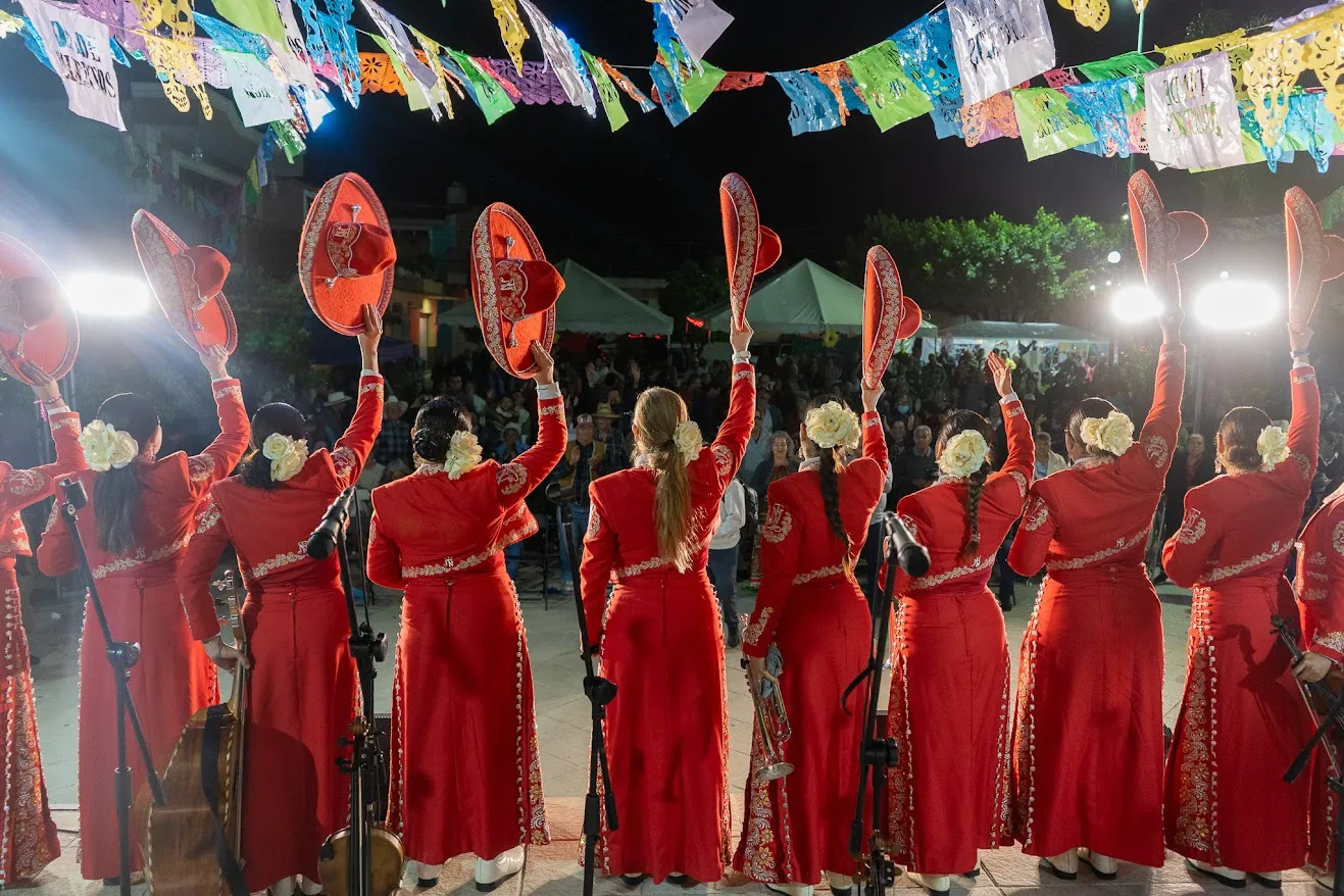 Jalisco canta. Mariachi Femenil Nuevo Tecalitlán 2